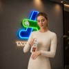 کرم آبرسان و مرطوب کننده آکوا پلاس حاوی ویتامین C حجم 250 میلی لیتر